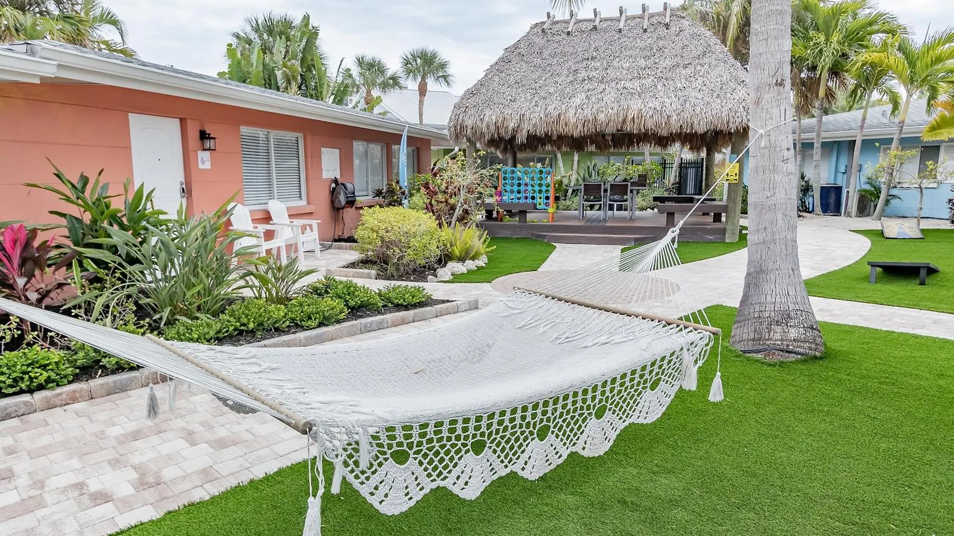 Siesta Key Beachside *