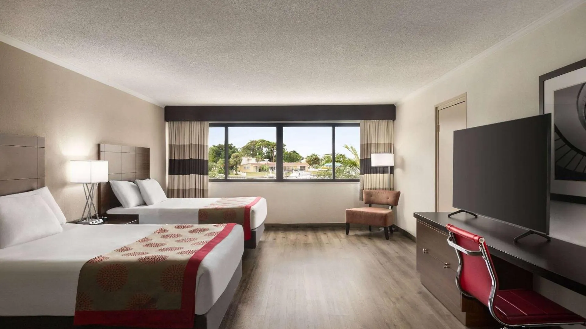 Ramada By Wyndham Waterfront Sarasota