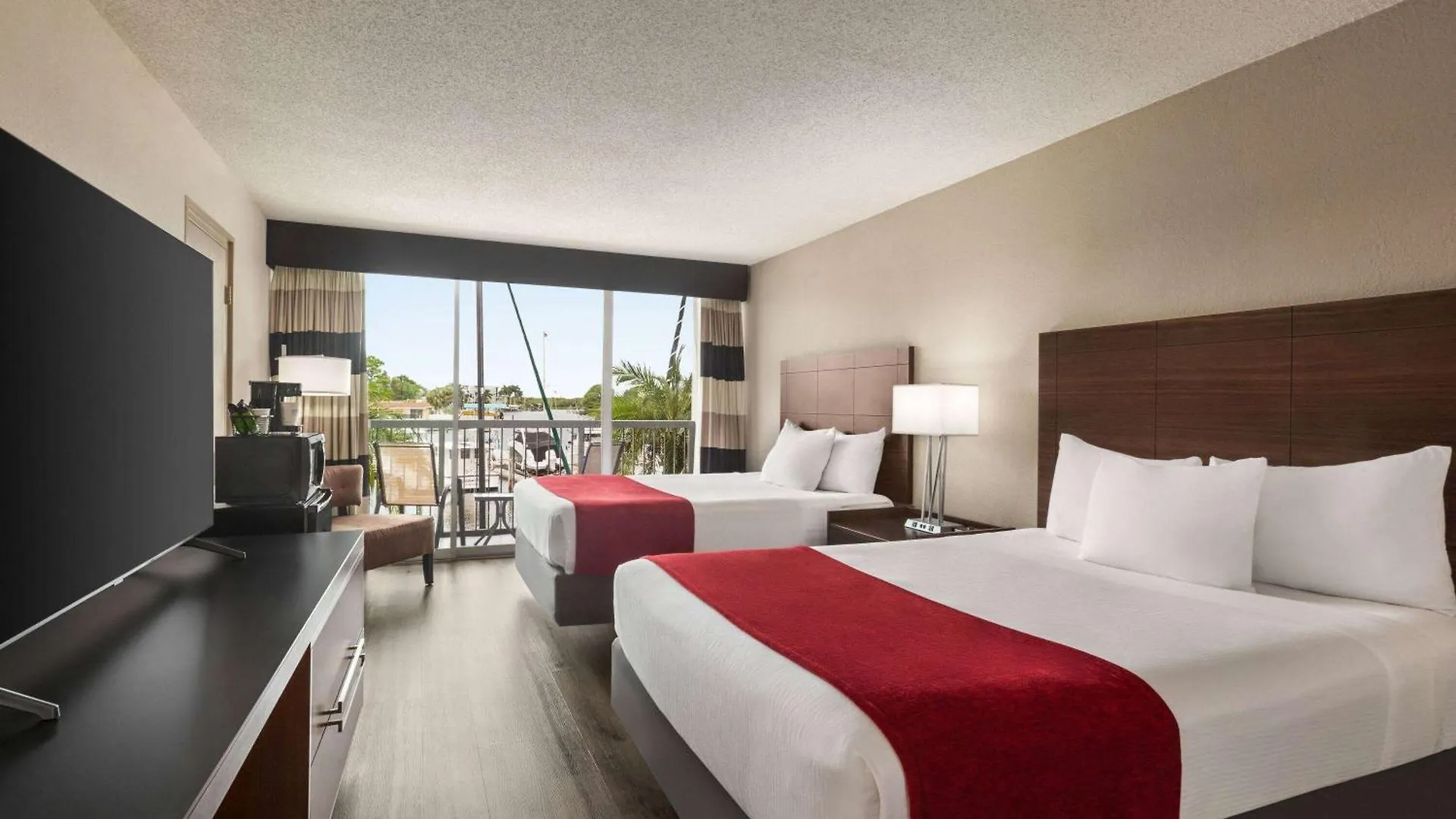 Ramada By Wyndham Waterfront Sarasota