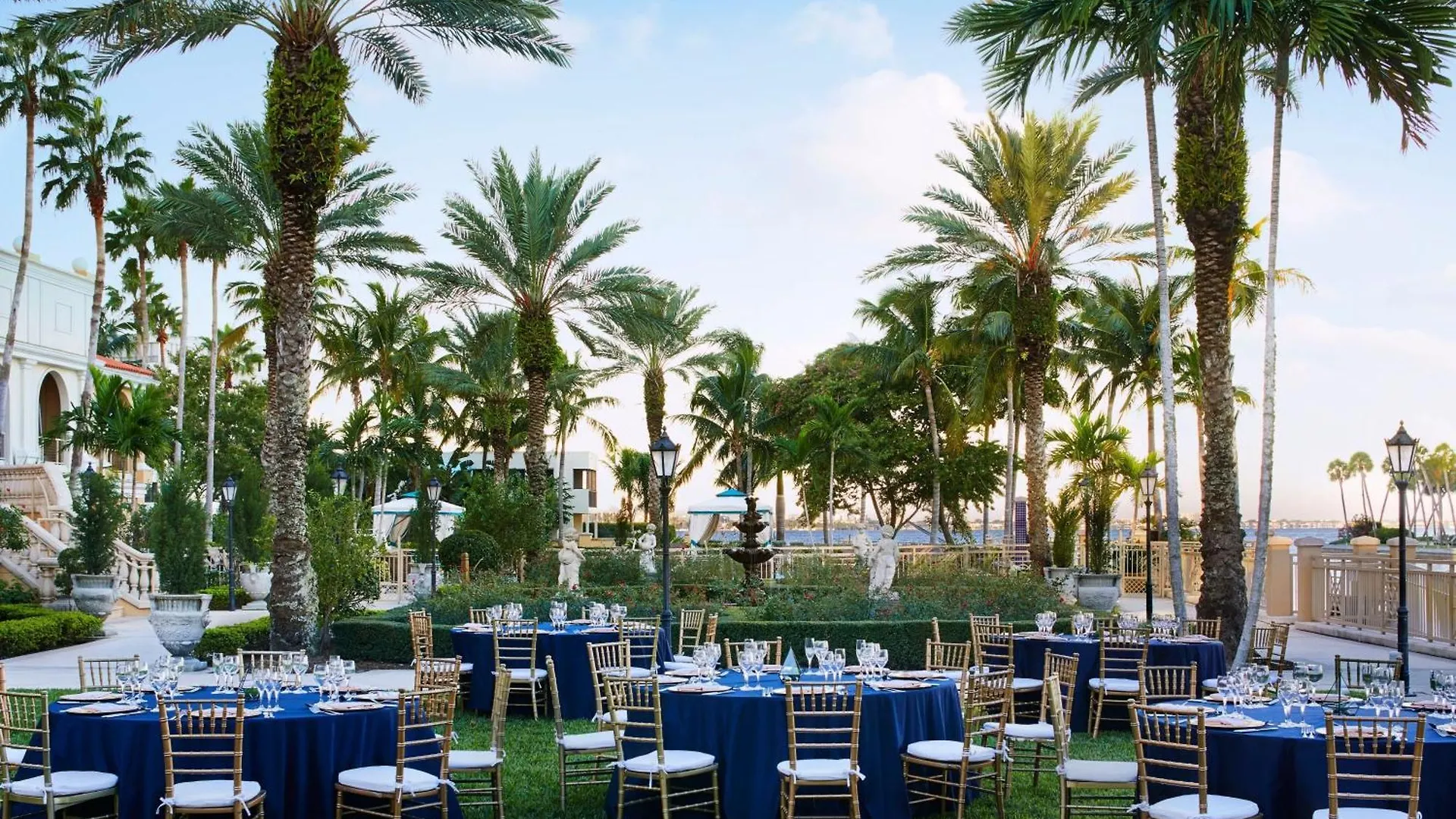 Hotel The Ritz-carlton, 5*