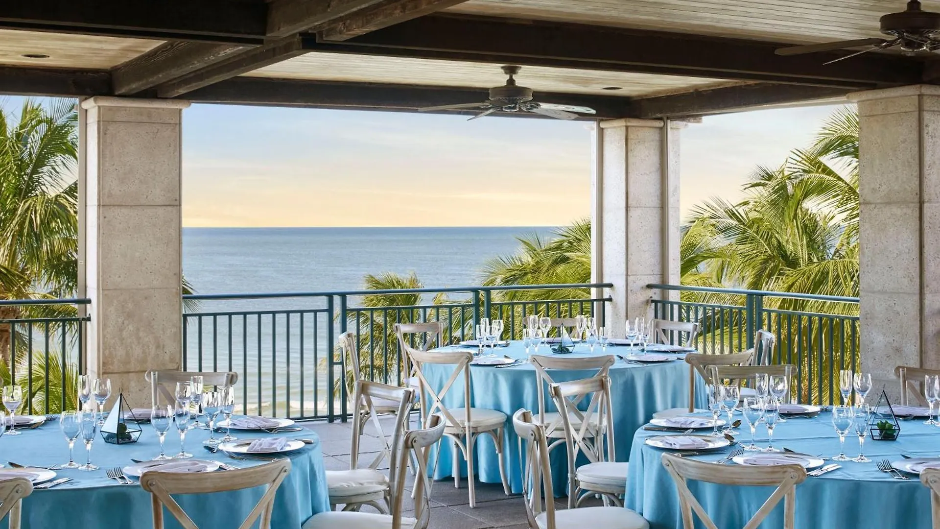 Отель The Ritz-carlton,