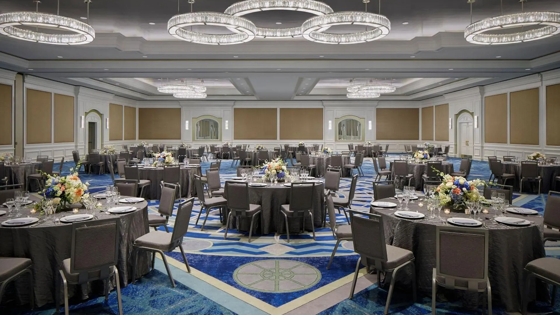 The Ritz-carlton, Hotel 5*