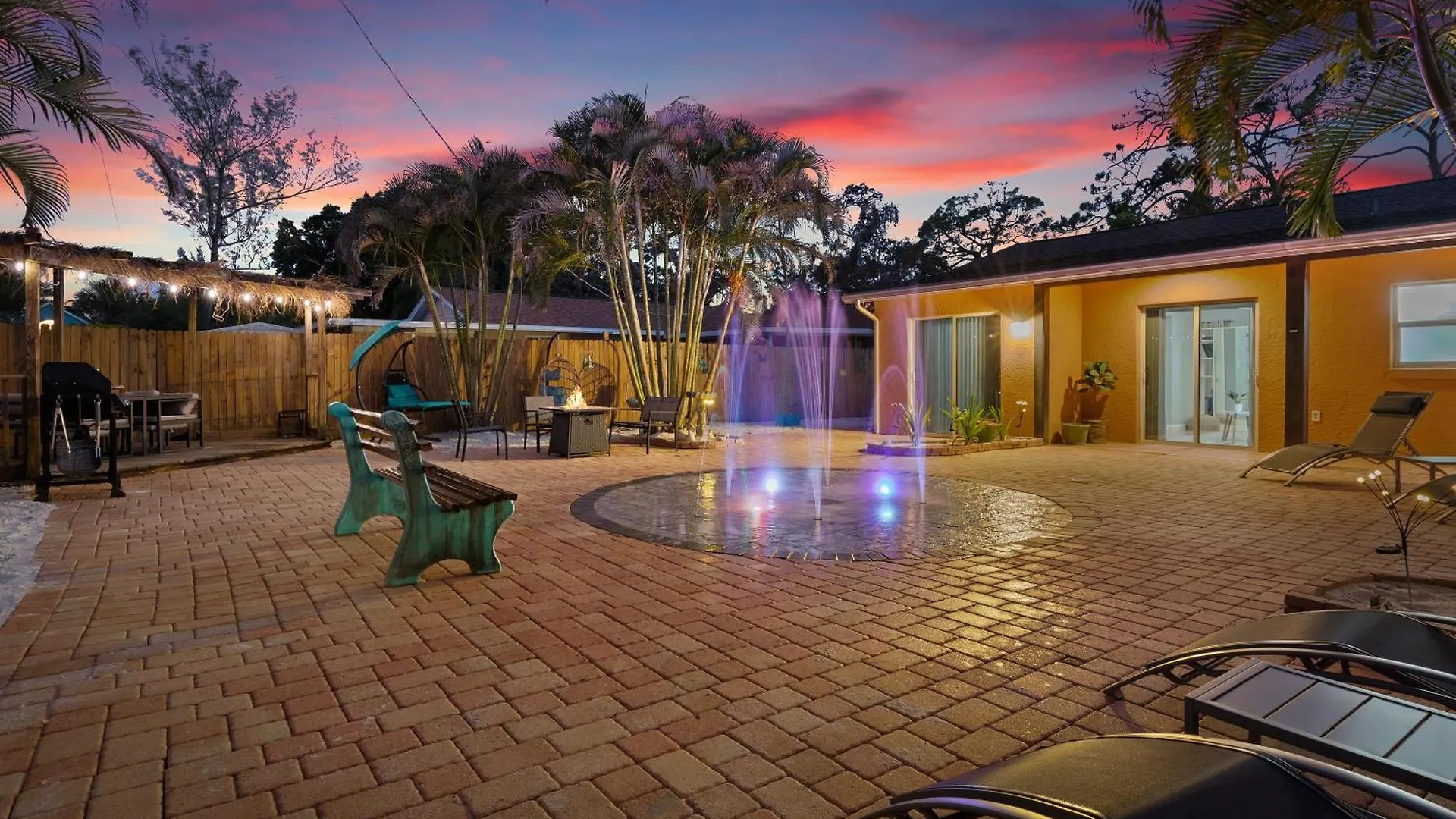 Holiday home Coastal W Amazing Courtyard - Splash Pad!