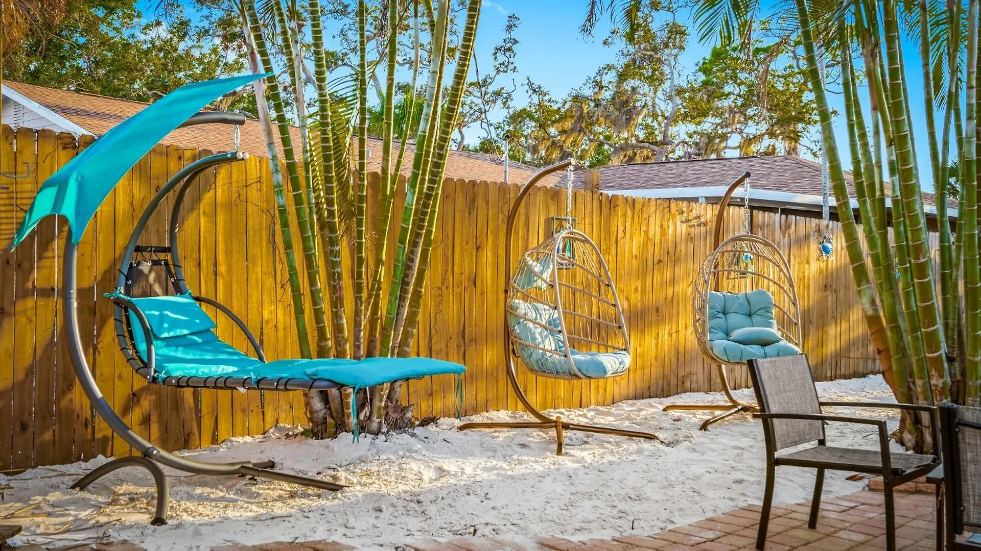 Coastal W Amazing Courtyard - Splash Pad! * Sarasota