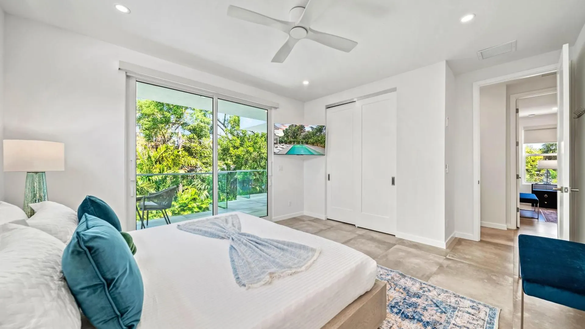Tamiami Vice - 2327 Holiday home