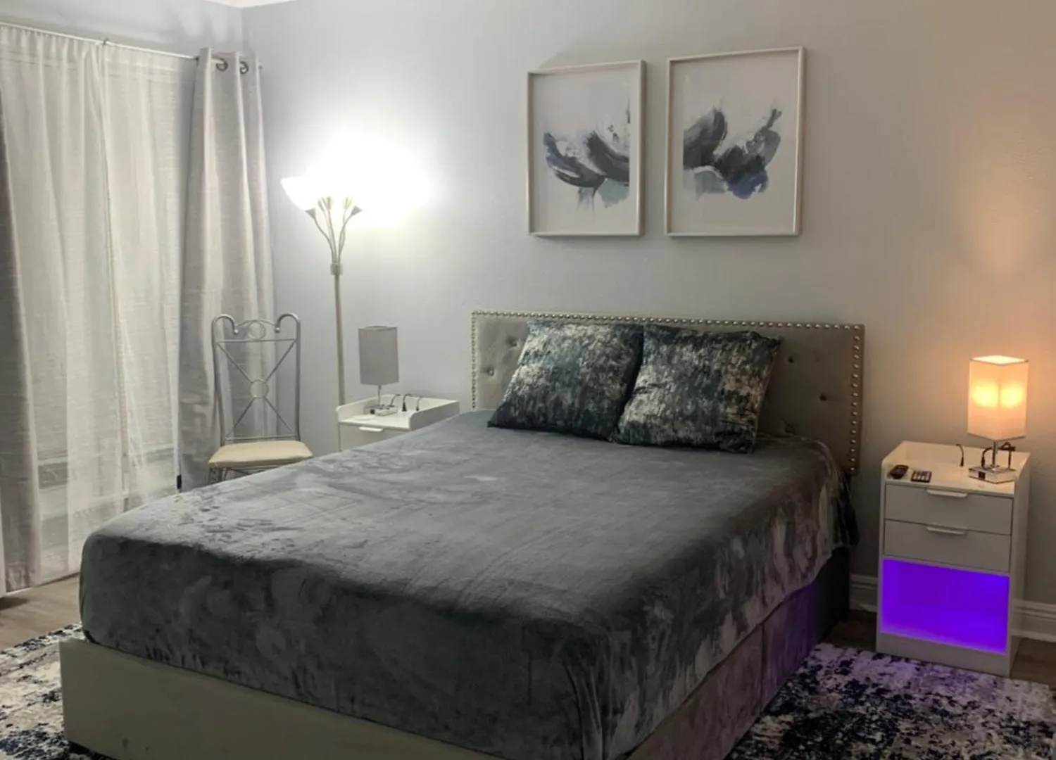 Modern 3bad2bath Condo, Ground Floor, With Backyard And Shared Heated Pool, 1 Min To Food , Shopping Plaza And 10 Min To Siesta * Sarasota