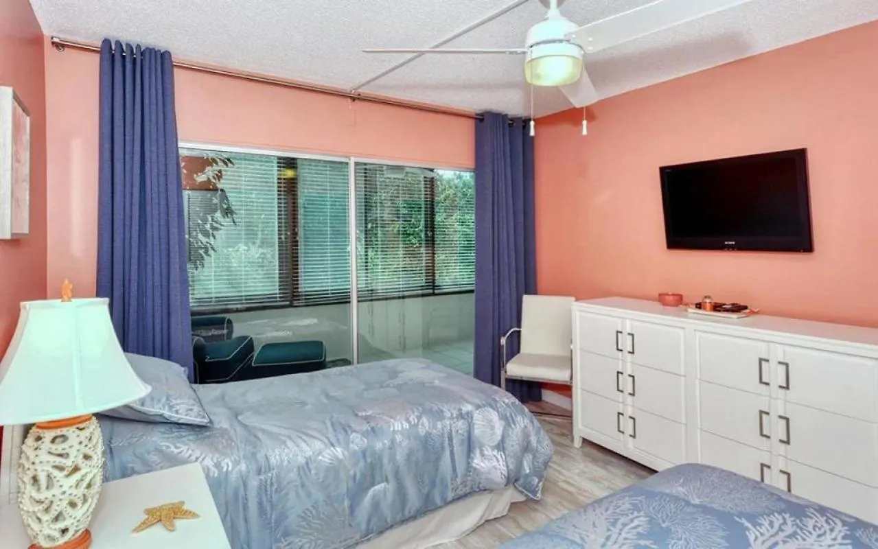 1255-202 Steps From The Bay With Pool Views Sarasota