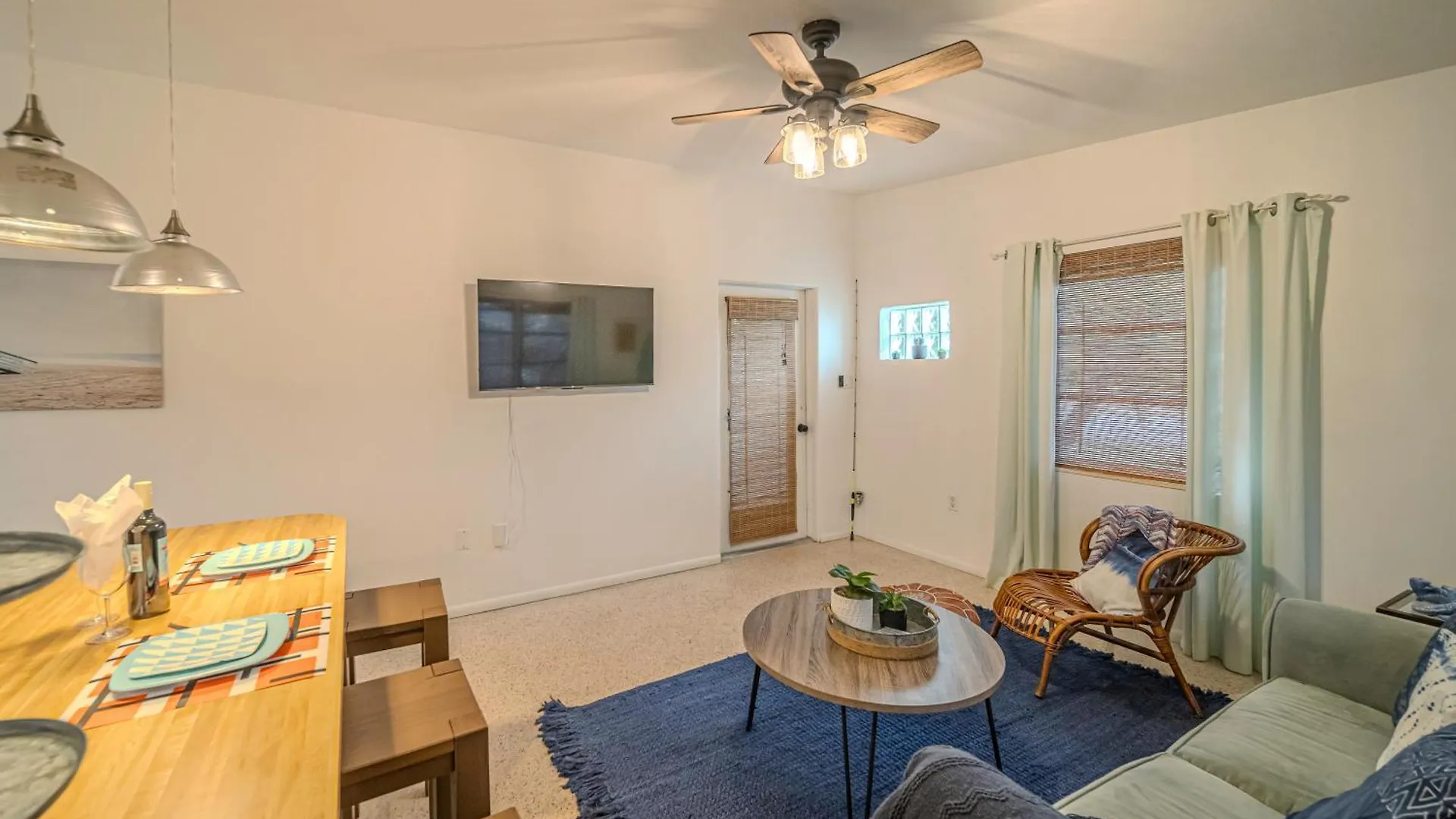 بيت للعطل Fantastic Island House 1 Mile To The With Heated Pool