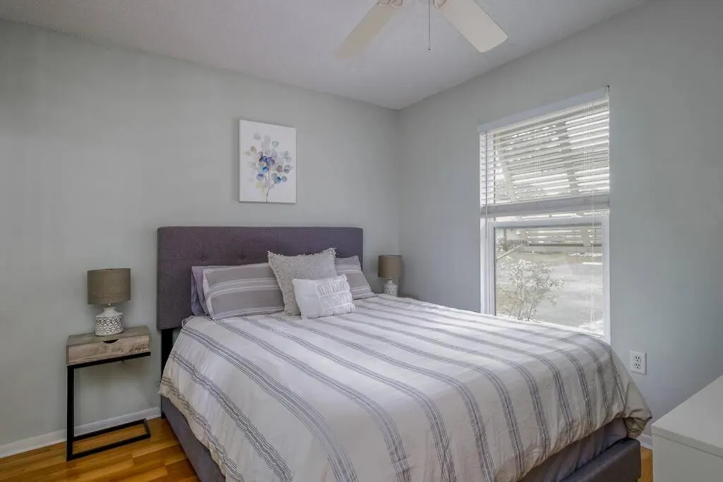 Dollar 755 Villa Sarasota