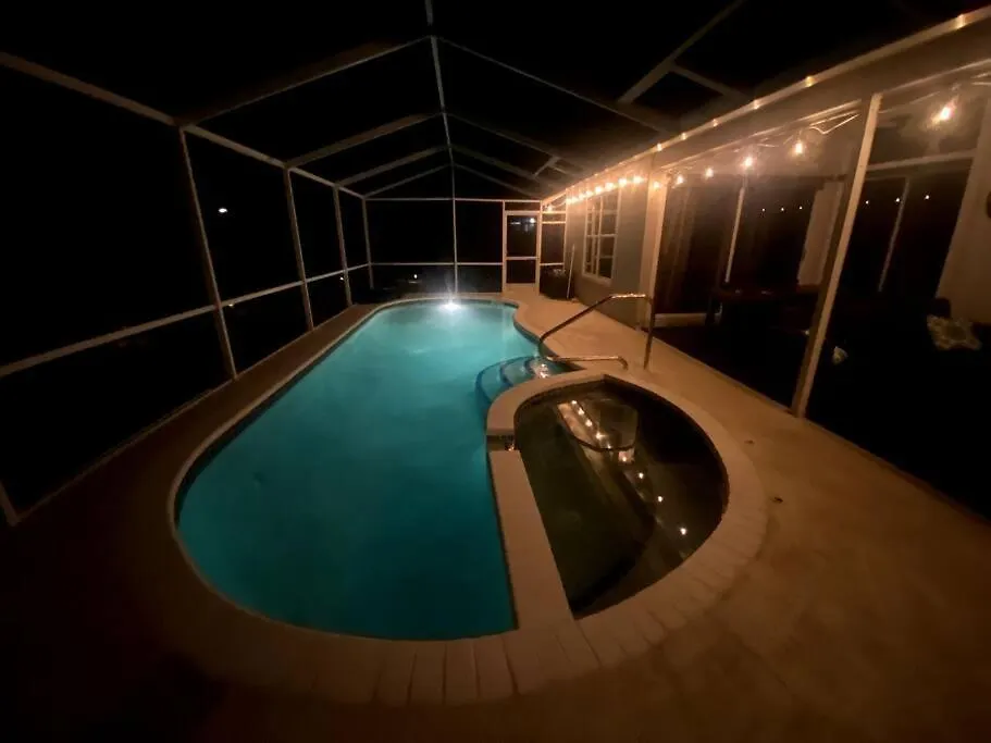 Casa Azul Retreat Villa *