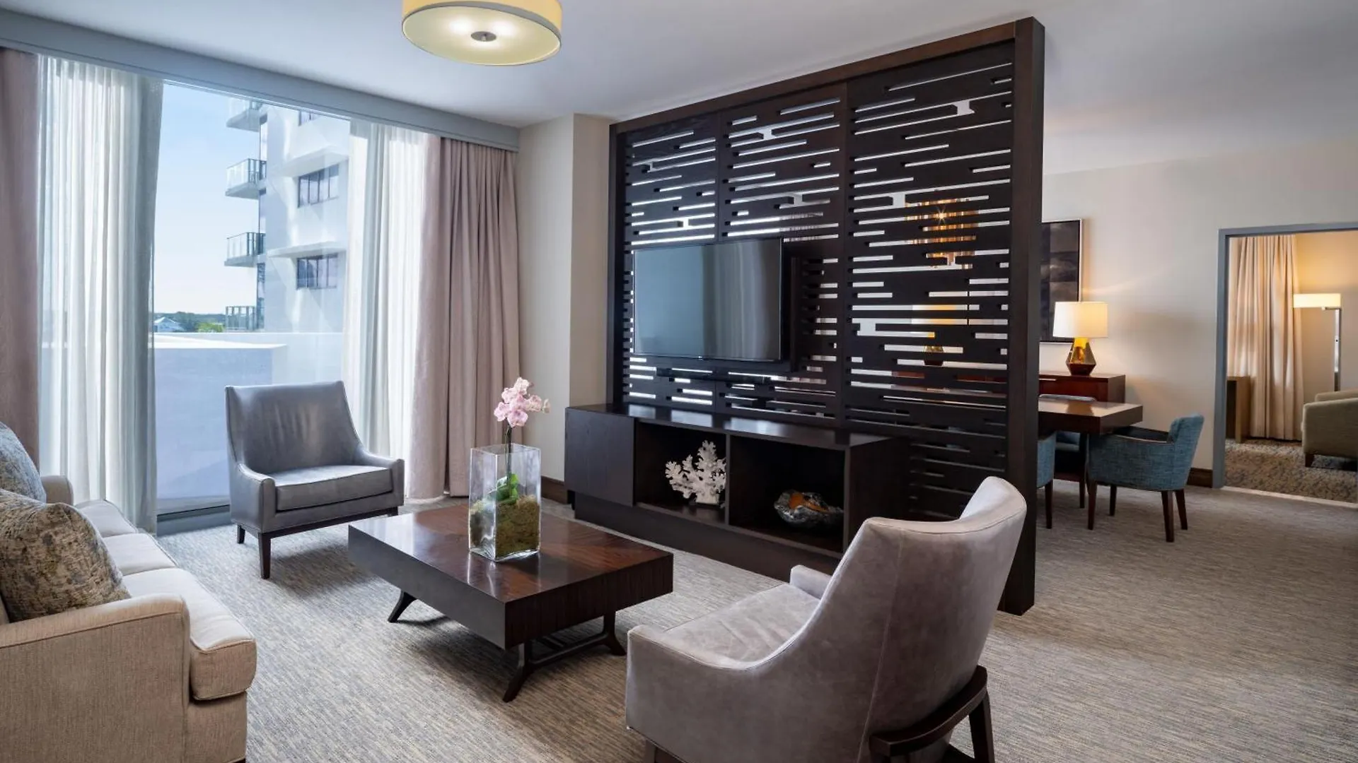 The Westin Otel 3*