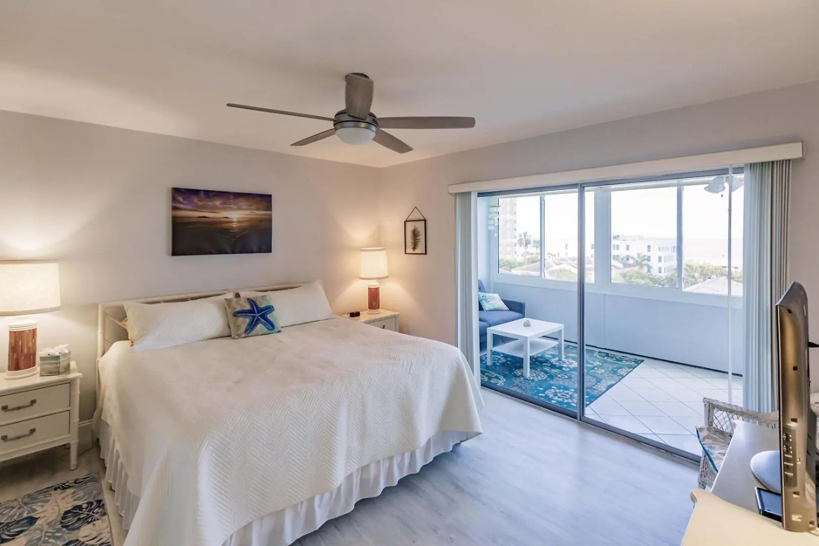 1125-501 Water Views At Every Turn Holiday home Sarasota