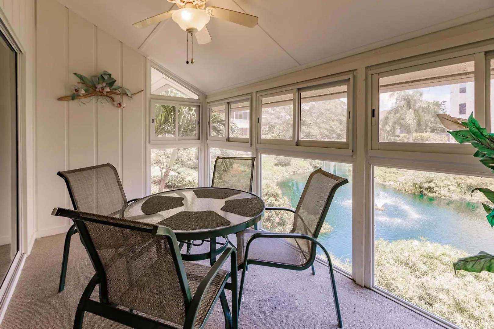1042 Pl Escape To Paradise Second Floor * Sarasota