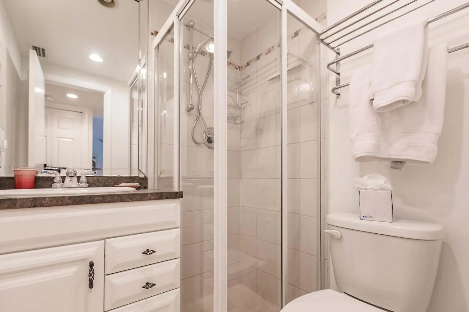 1042 Pl Escape To Paradise Second Floor