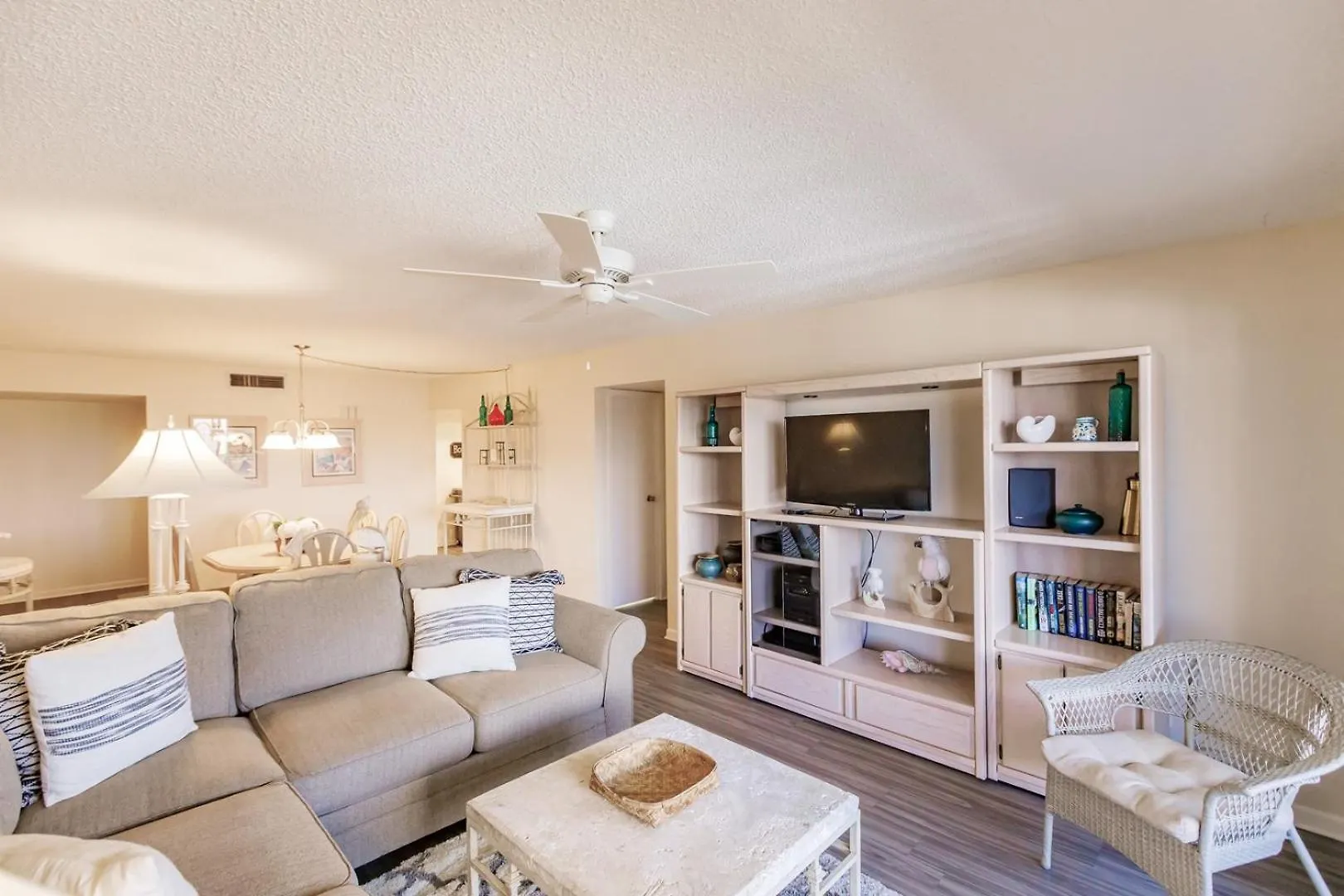 1055-302 Third Floor High-rise Retreat Holiday home Sarasota