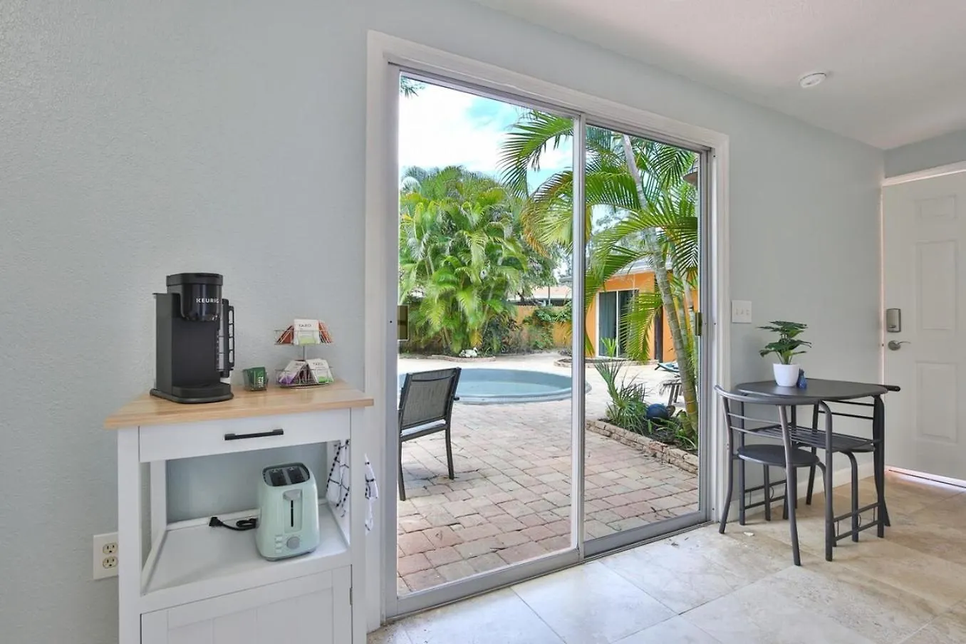 Coastal W Amazing Courtyard - Splash Pad! Holiday home Sarasota