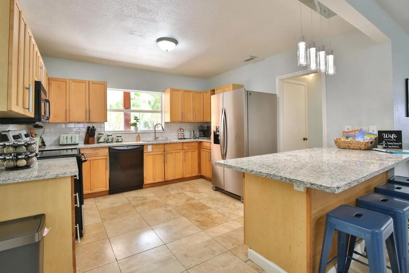 Coastal W Amazing Courtyard - Splash Pad! Holiday home *