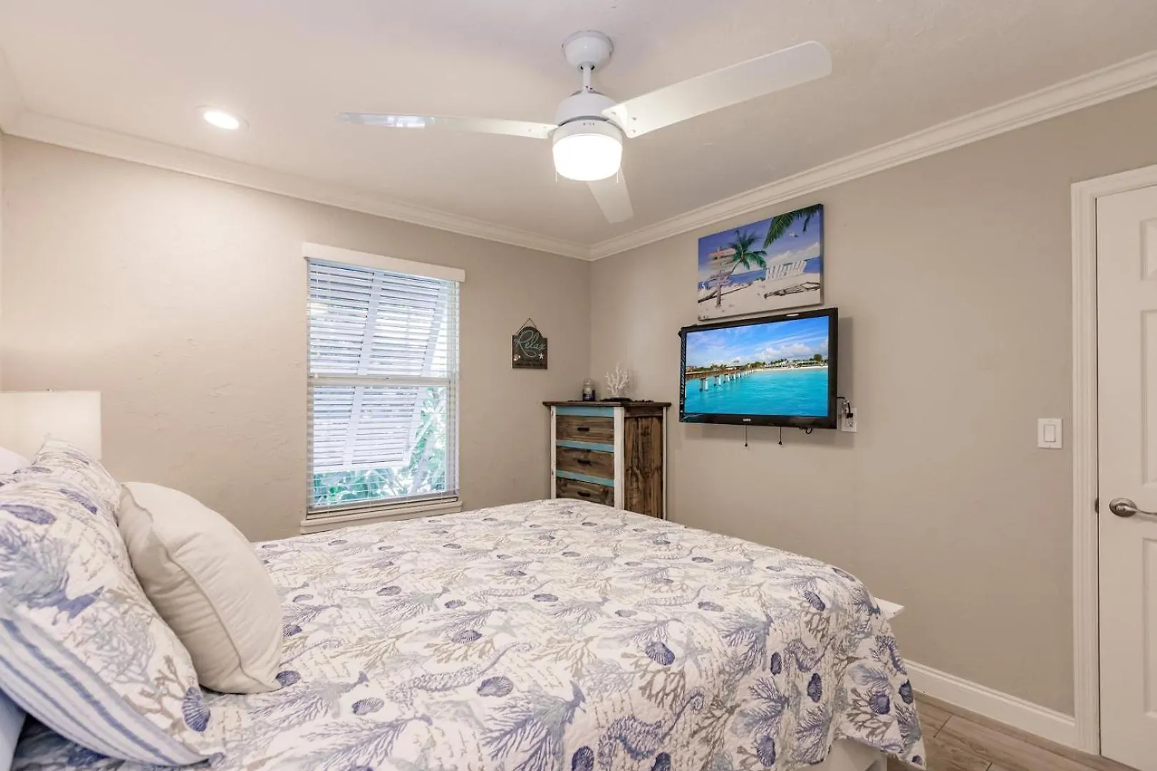 1160 Pd Your Garden Retreat Awaits Holiday home