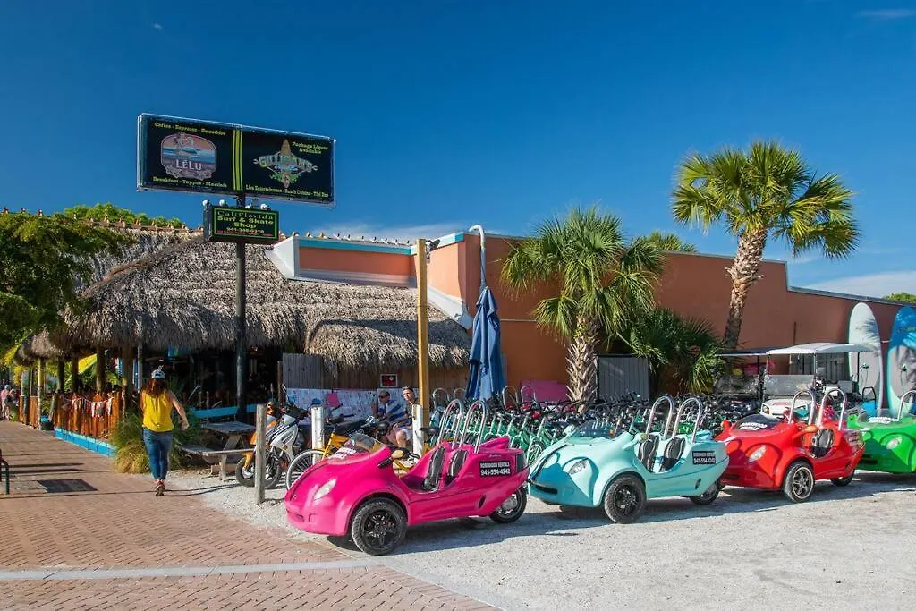 Poolside Paradise Near Siesta Key بيت للعطل *