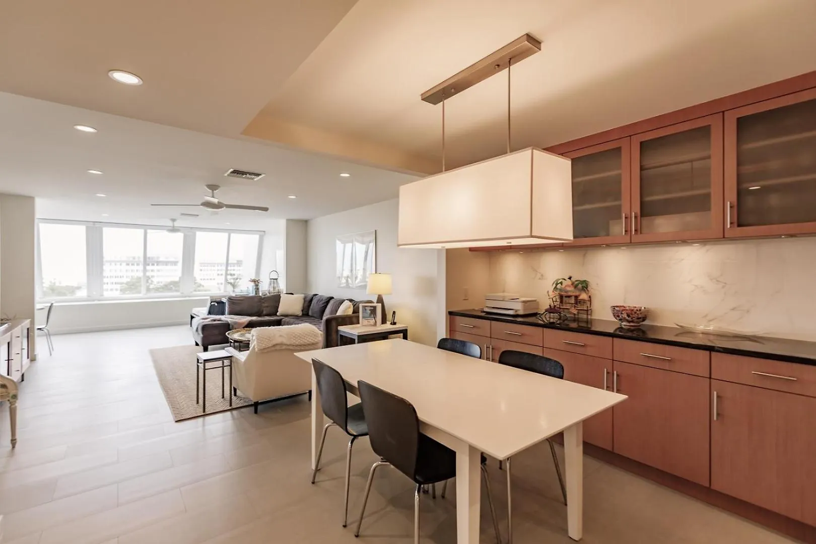 1255-601 The Perfect Bayside Haven Awaits Vakantiehuis