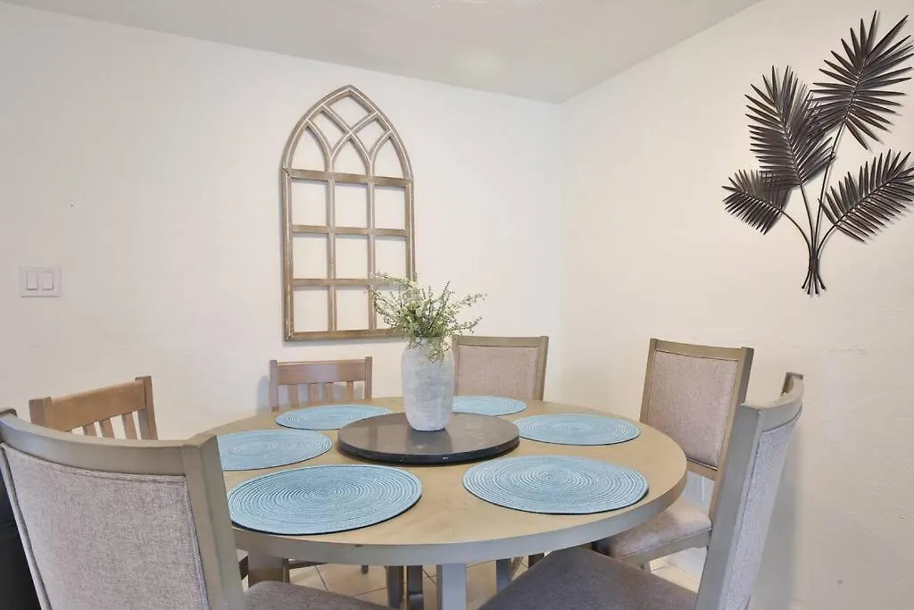 Hot Tub Retreat With Big Private Fenced Yard By Beach * Sarasota
