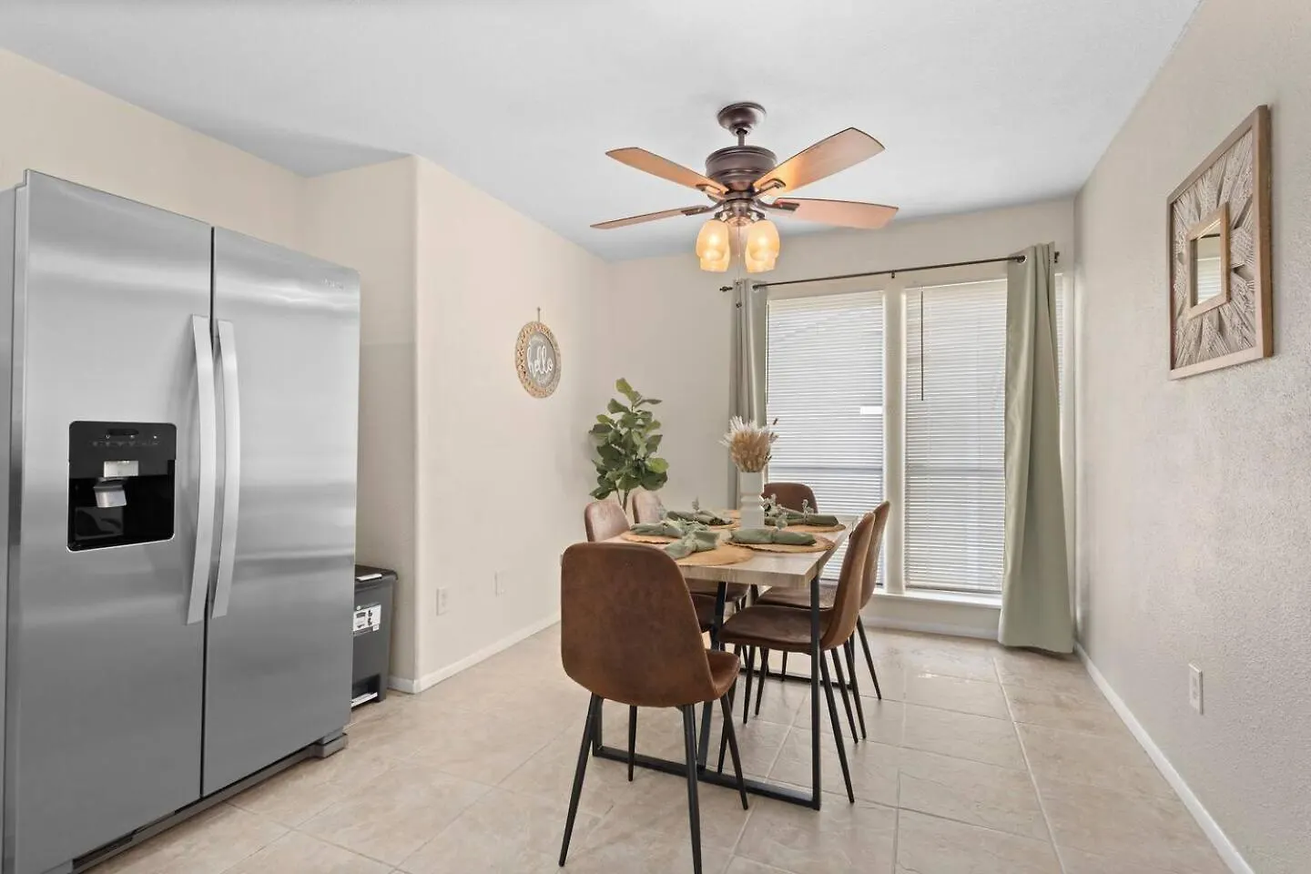 Boho Style 2bd 1 Bath Heated Pool, 6 Min Siesta Apartment Sarasota