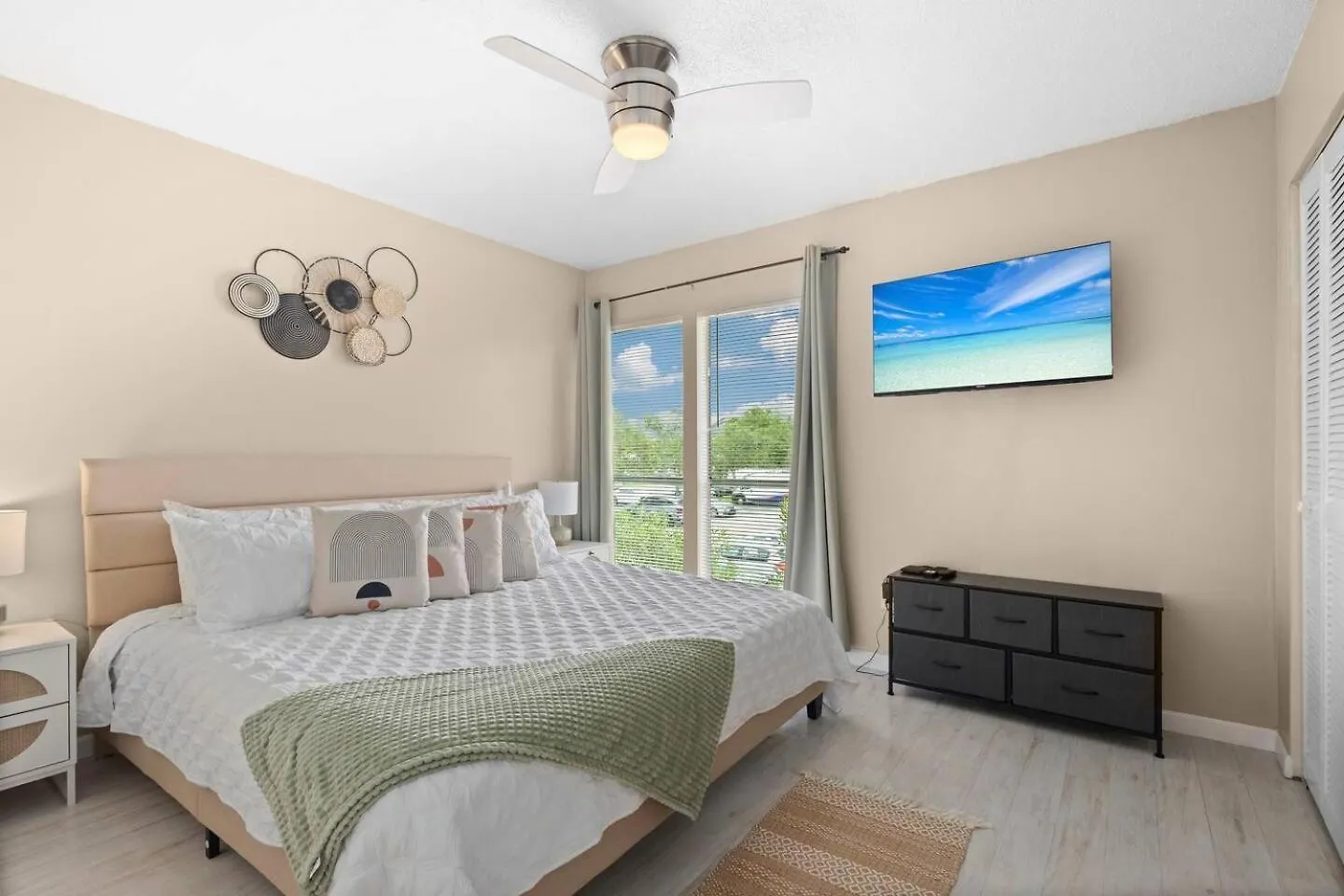 Boho Style 2bd 1 Bath Heated Pool, 6 Min Siesta * Sarasota