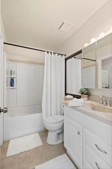 Boho Style 2bd 1 Bath Heated Pool, 6 Min Siesta Apartment