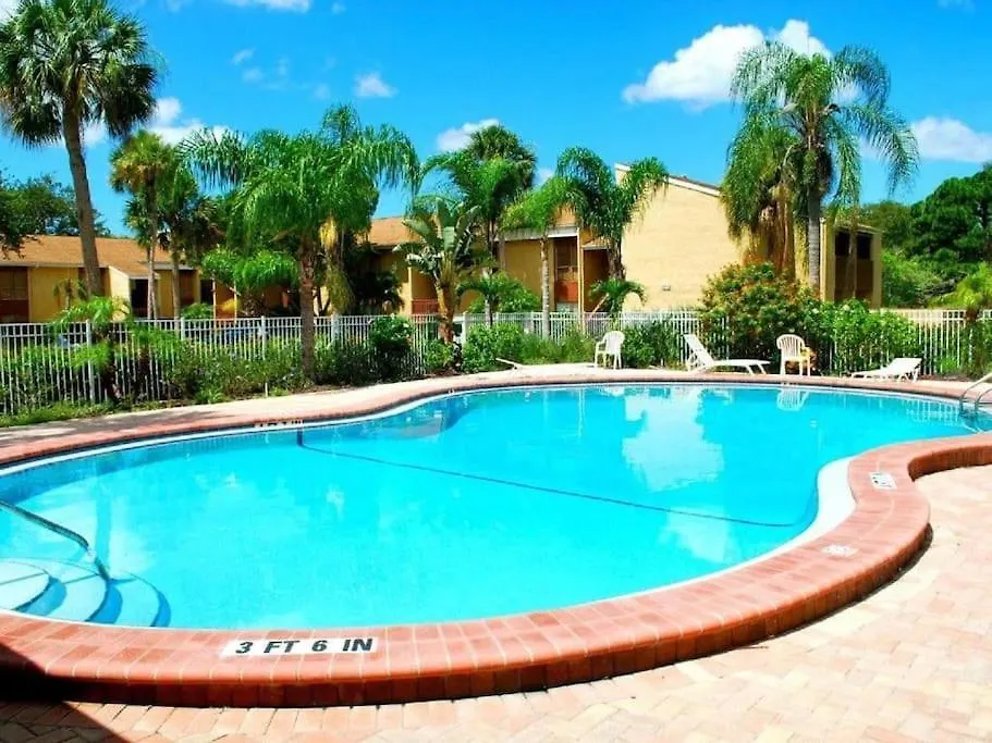 Boho Style 2bd 1 Bath Heated Pool, 6 Min Siesta * Sarasota