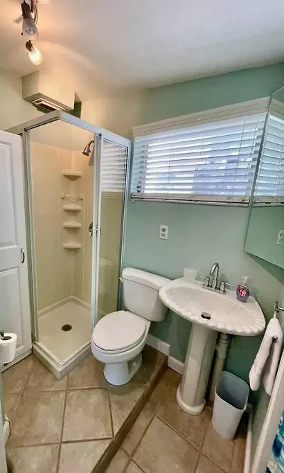 Holiday home Outside Oasis, 1 Mile To Siesta Key! *