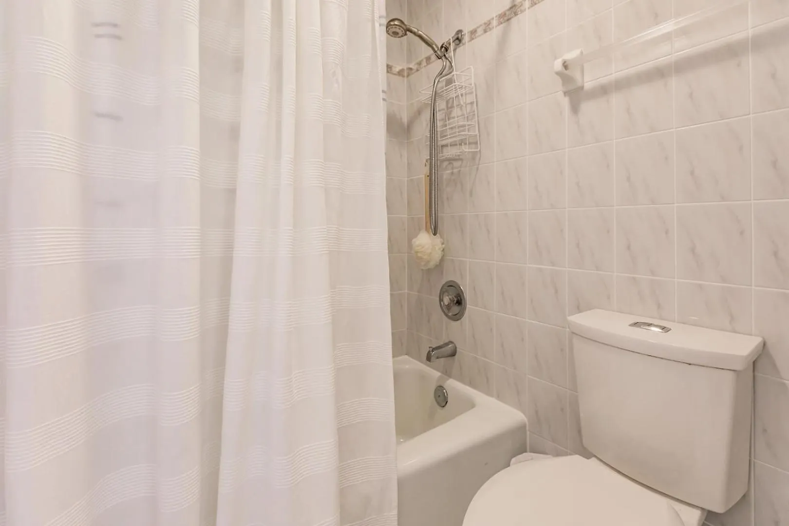 1255-202 Steps From The Bay With Pool Views Holiday home *