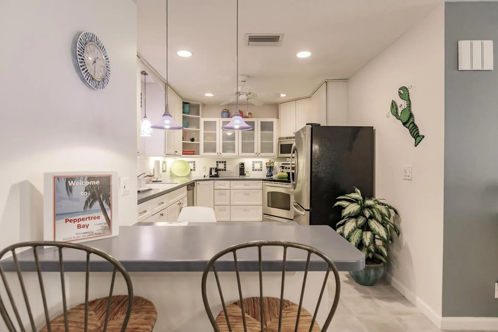 1255-202 Steps From The Bay With Pool Views