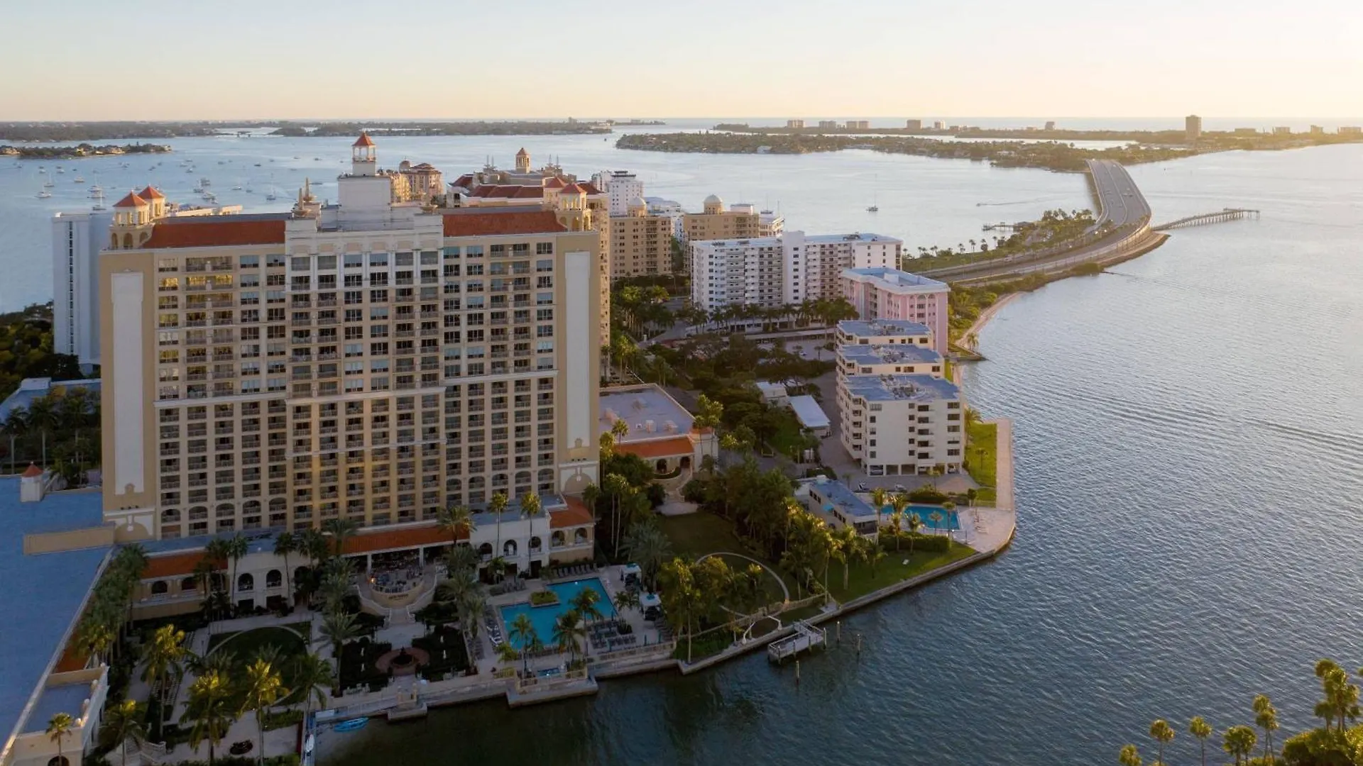 The Ritz-carlton, 5*