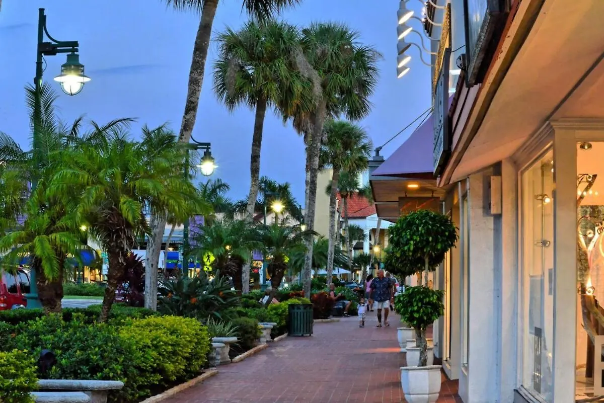 Walkable To Beach, Restaurants, Entertainment! Διαμέρισμα