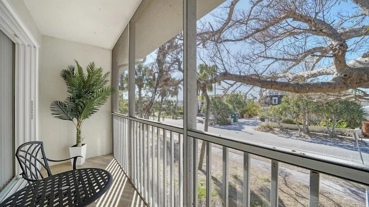 Walkable To Beach, Restaurants, Entertainment! Διαμέρισμα