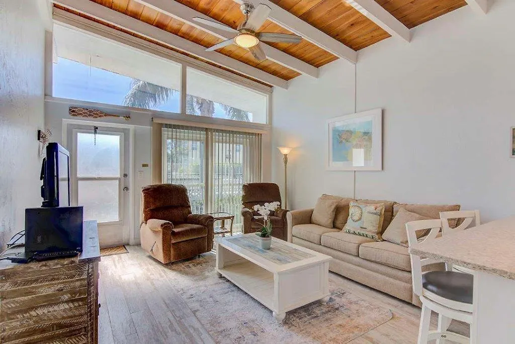 Sea Crest Aparthotel
