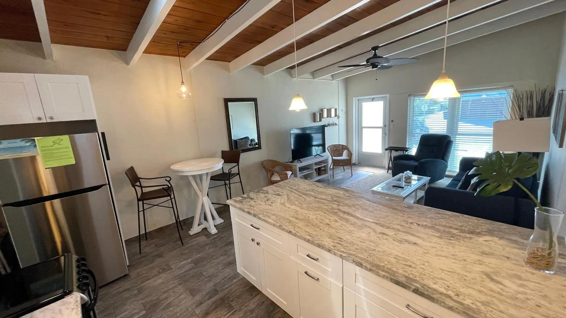 Sea Crest Aparthotel
