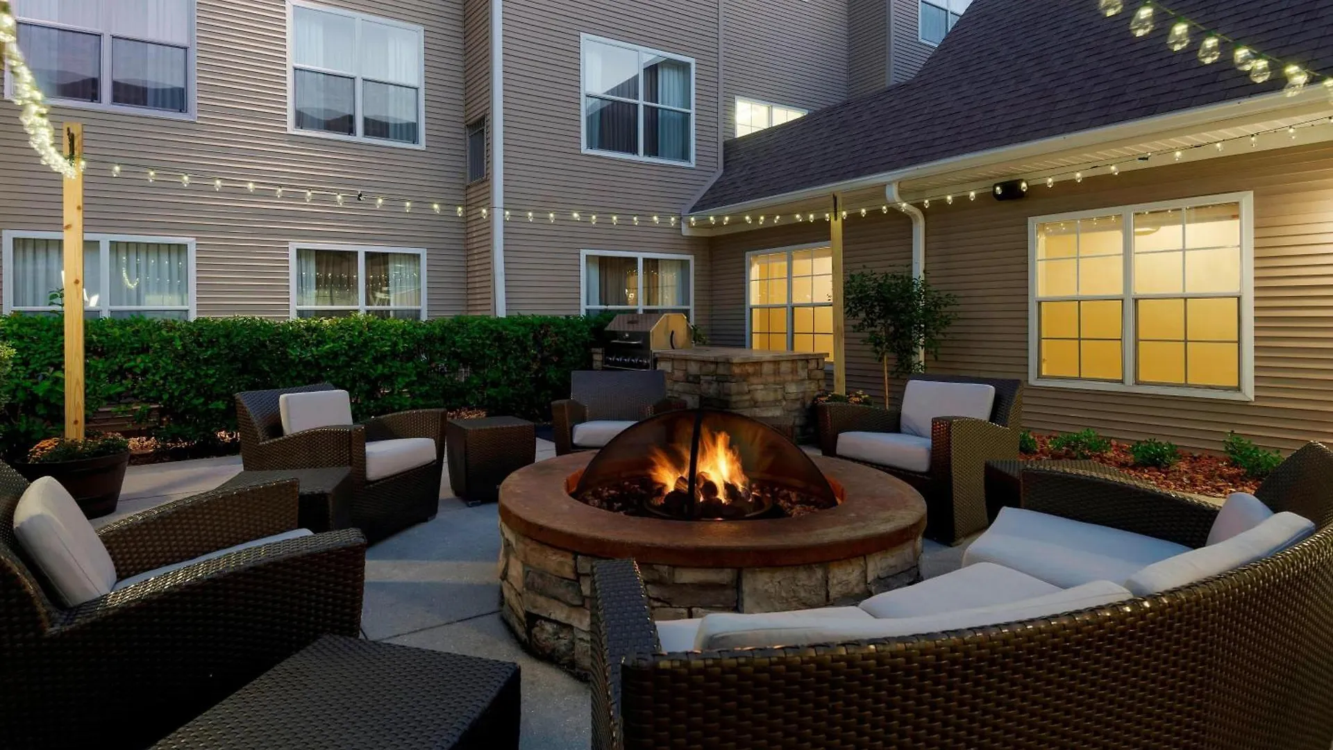 By Marriott Bradenton 3* Sarasota