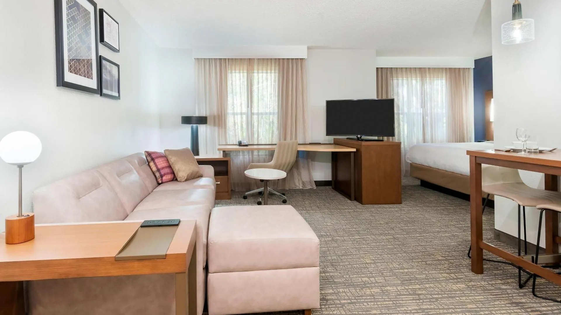 Hotel By Marriott Bradenton 3*