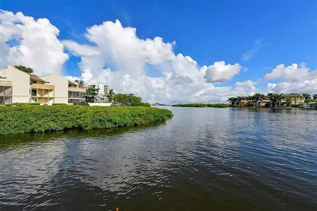Apartment Siesta Paraiso With Pool Siesta Key Bay Oaks Sarasota