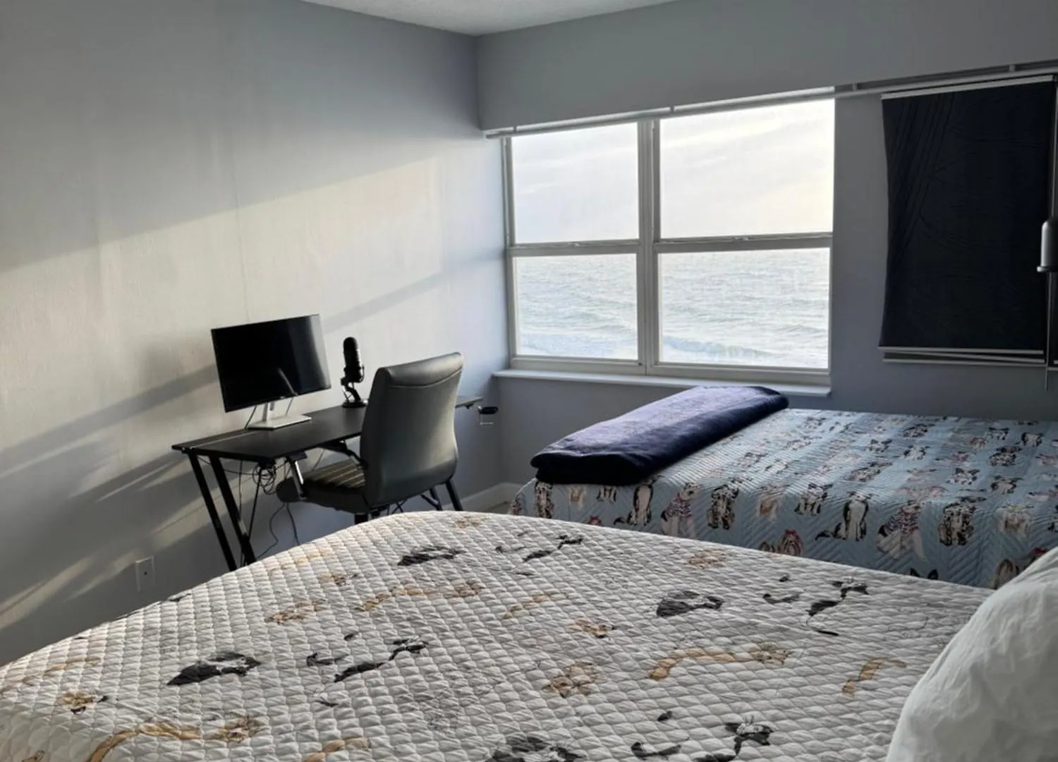 Water Front - Lido Apartment