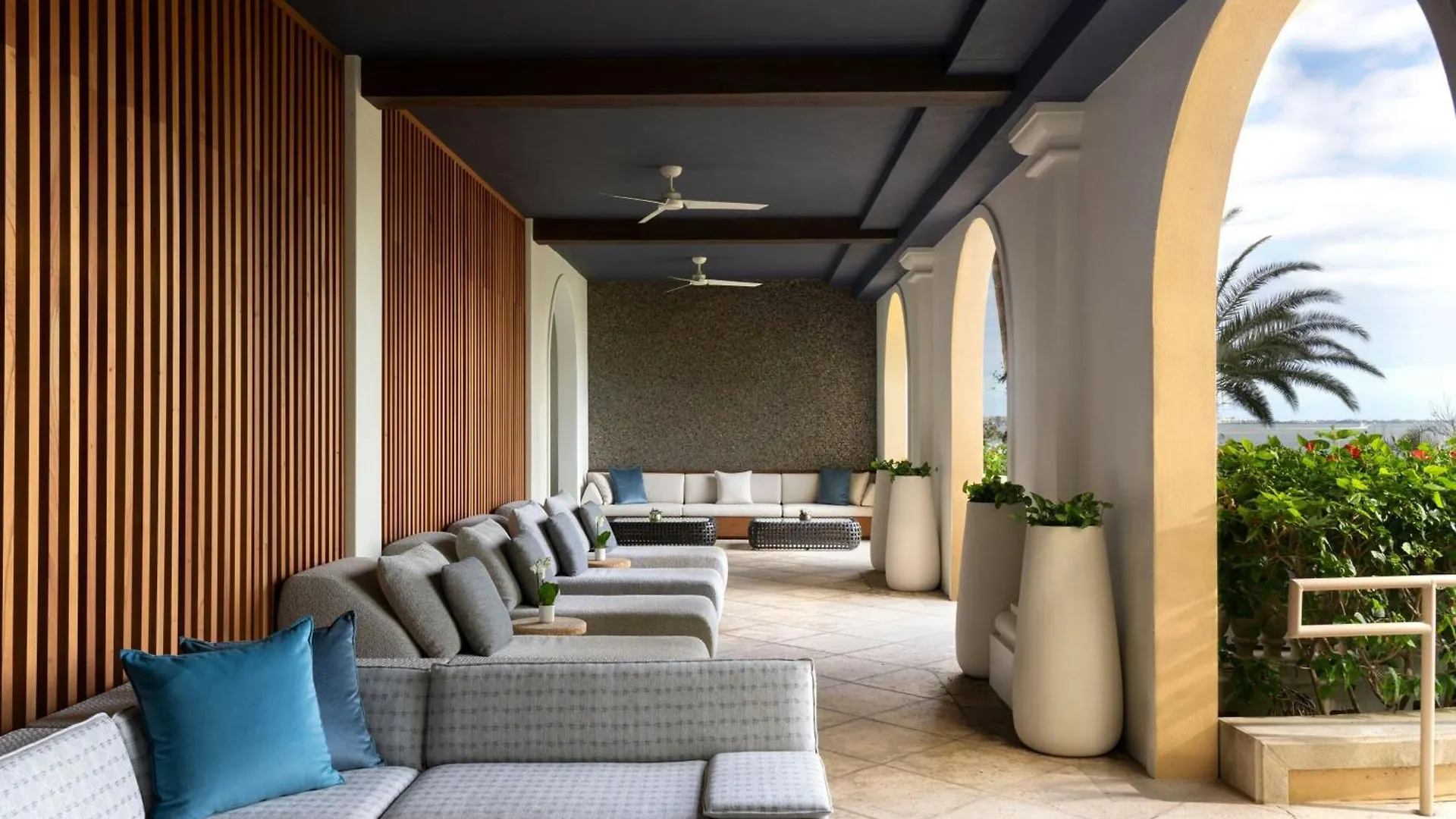 Hotel The Ritz-carlton, 5*