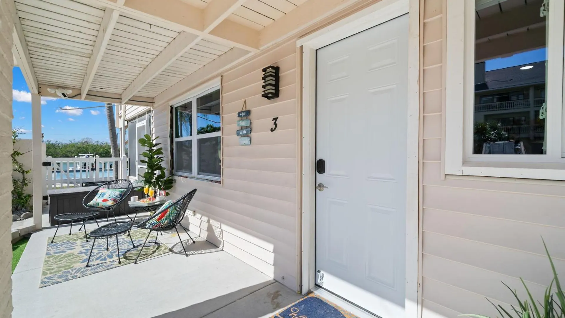 Apartment Manatee Key-waterfront Minutes To Turtle