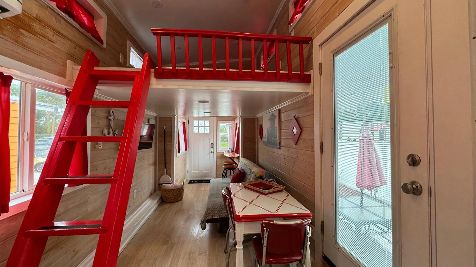 Tiny House - Red Lifeguard Stand *