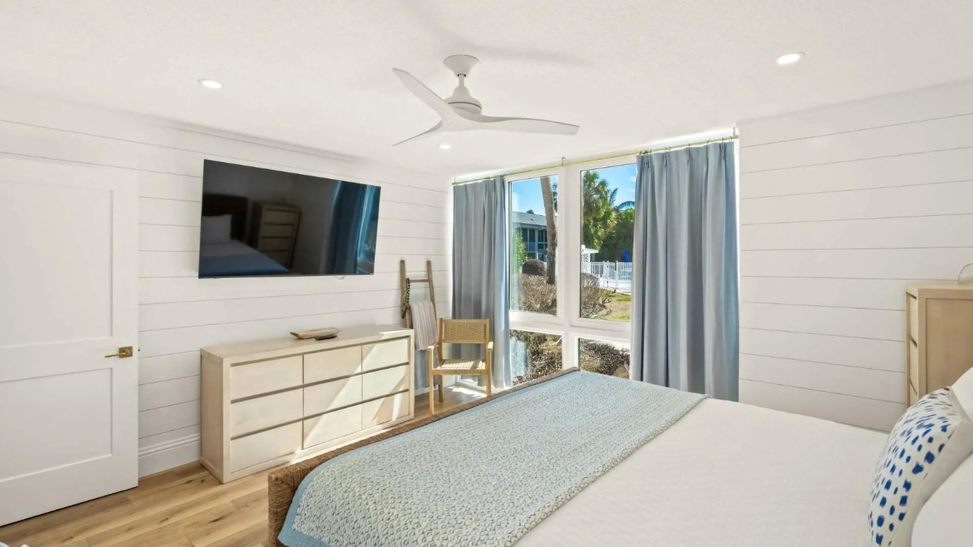 Kingston Arms Modern 1br On Lido Key Holiday home Sarasota