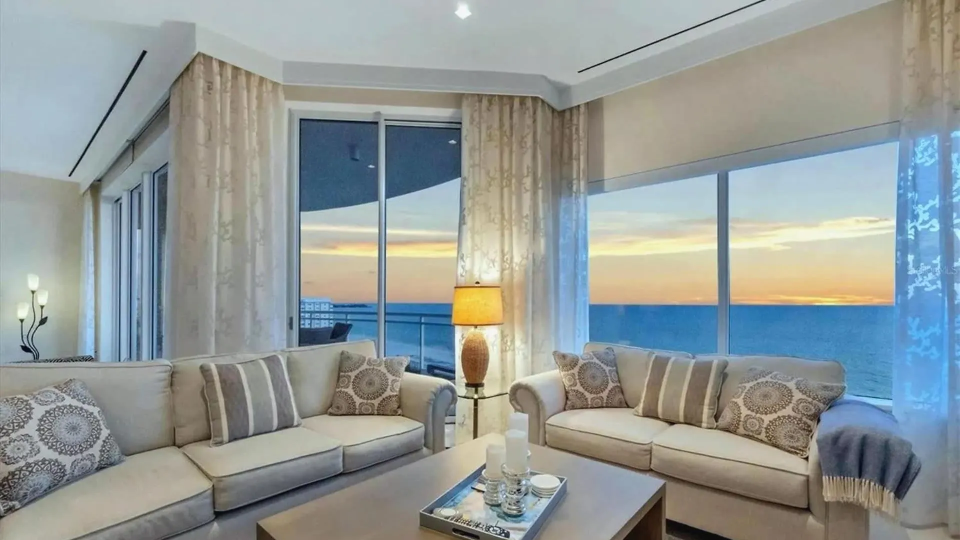Appartamento Luxury Spacious 3 Bedroom Beachfront *