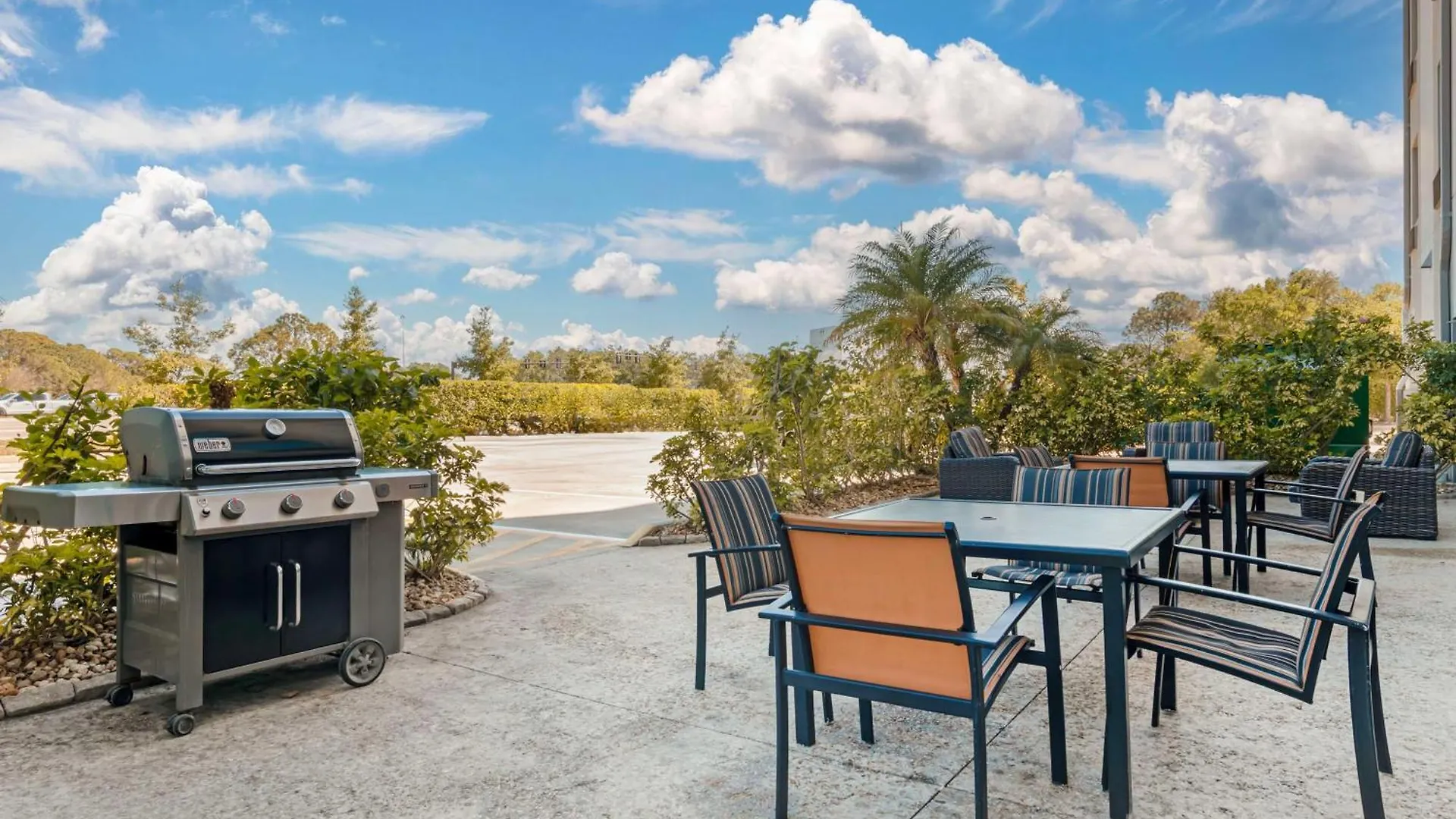 Magnolia Pointe; Bw Signature Collection Hotel