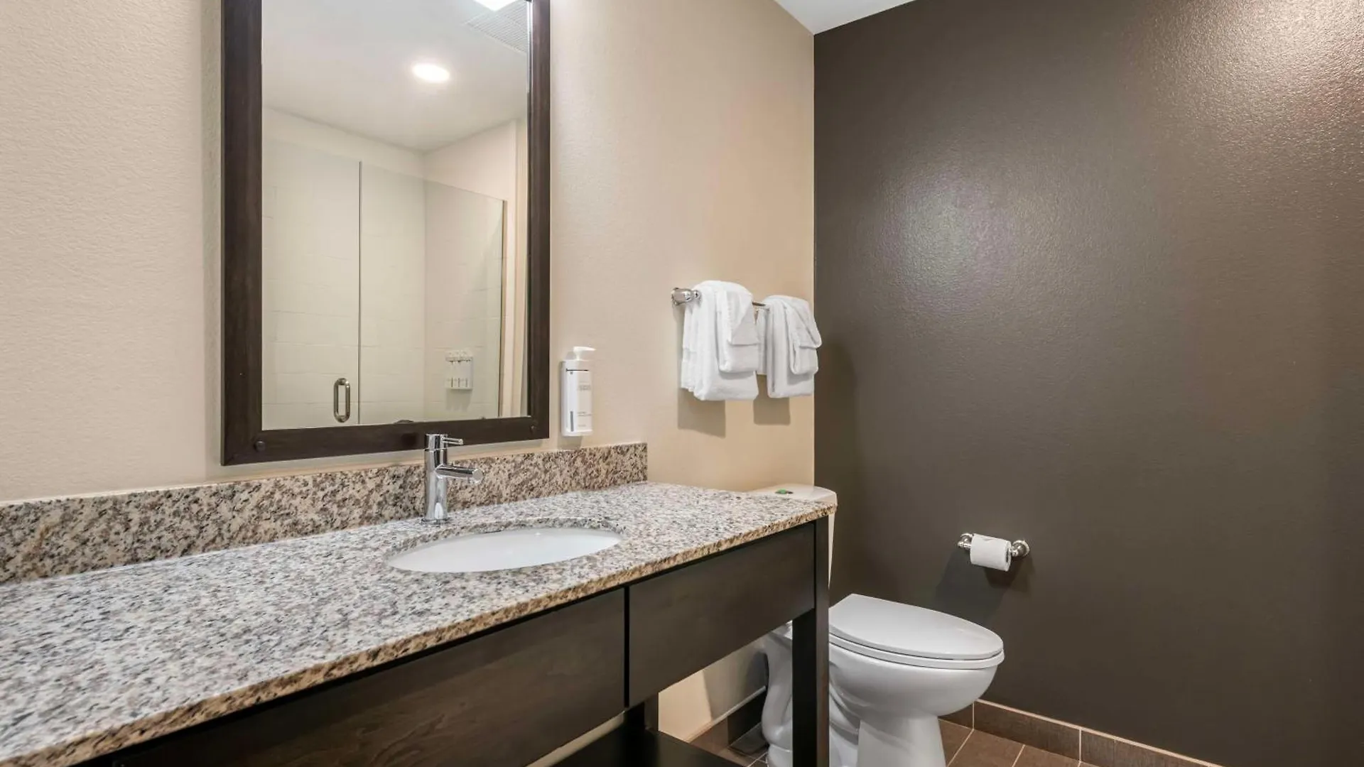 Magnolia Pointe; Bw Signature Collection 2*
