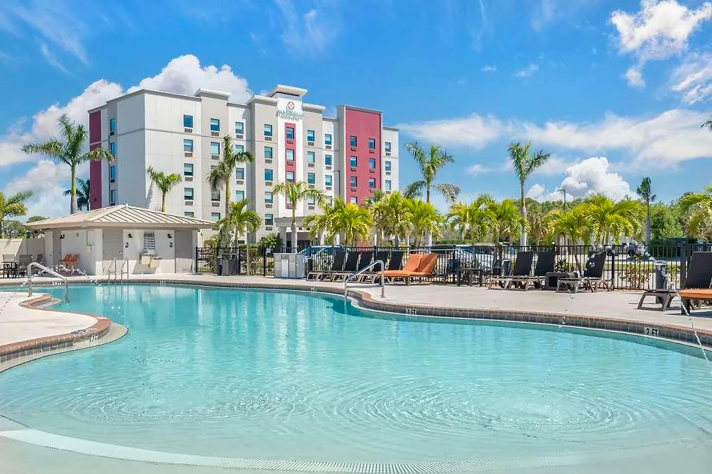 Magnolia Pointe, Bw Signature Collection Fruitville