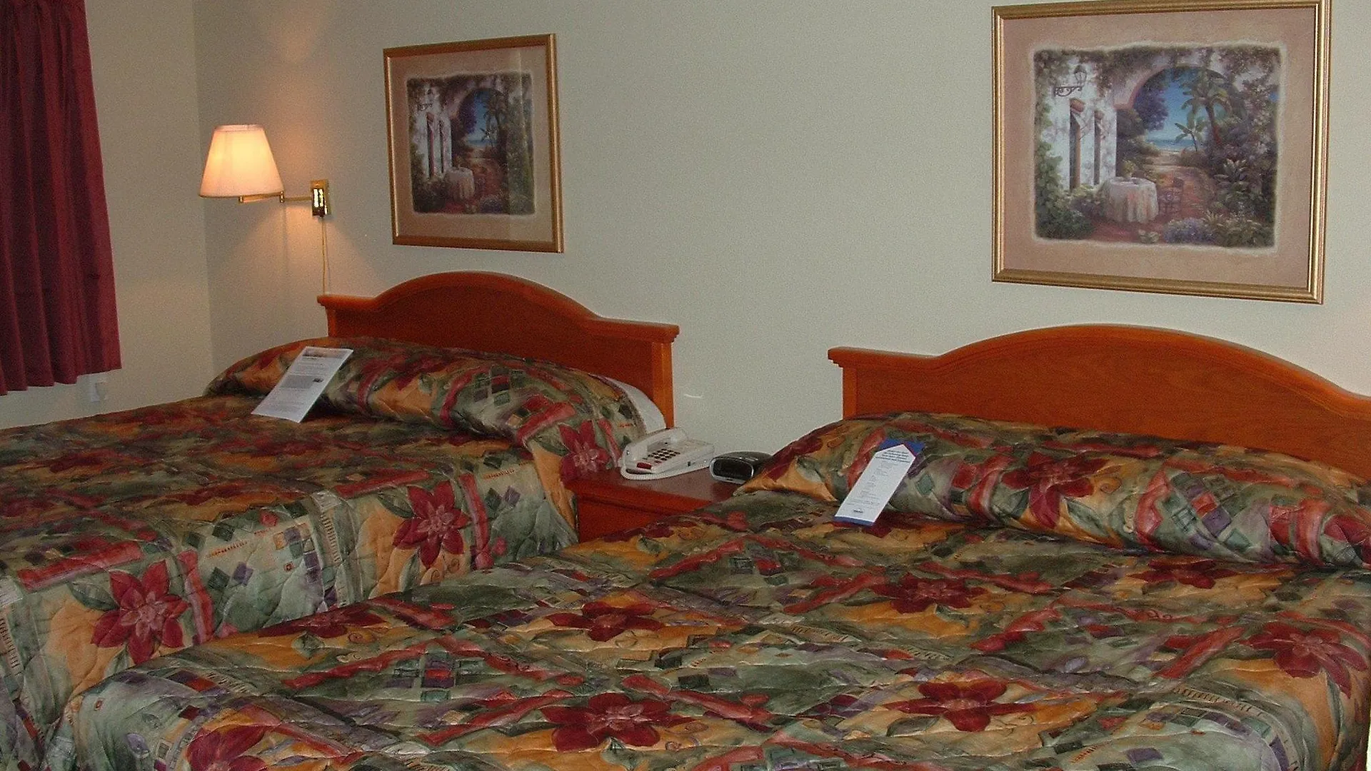 Hotel Lantern & - 2*